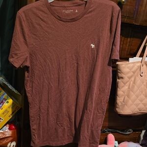 !!. Ladies S  Maroon Crew Neck T-Shirt